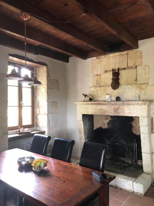 Gite De L'Edelinie Nanteuil-Auriac-de-Bourzac Kültér fotó