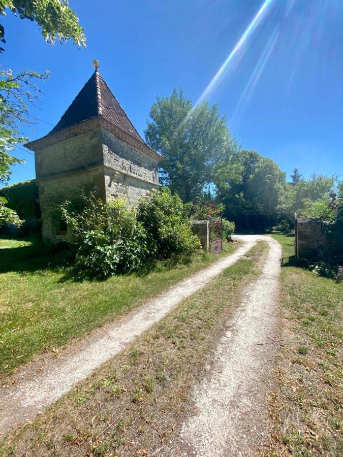 Gite De L'Edelinie Nanteuil-Auriac-de-Bourzac Kültér fotó